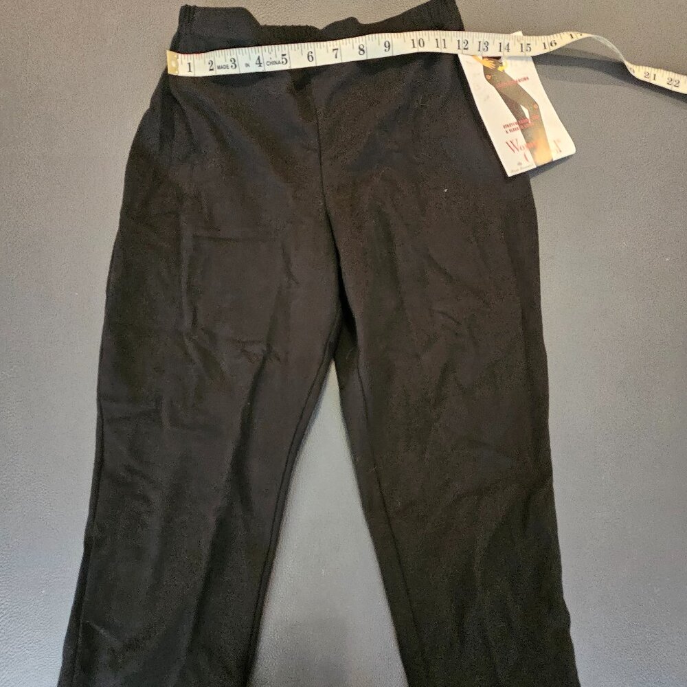 Vintage Women With Control Black Capris